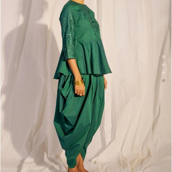 *SOLD* Pakistani brand ethnic 2 piece eid - Picture 3 of 4